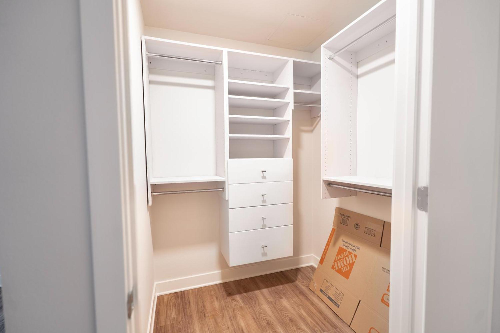 Modern Muse 2 Bed In Hollywood Ca With Free Parking Los Angeles